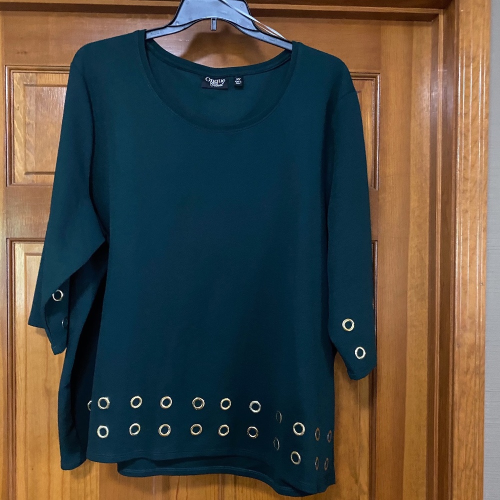Green w. grommet accents!